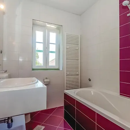 וילה Anamarija 1 *