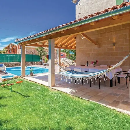 Anamarija 1 * Rasopasno