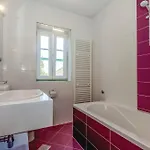 Villa Anamarija 1 *