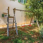 Anamarija 1 *